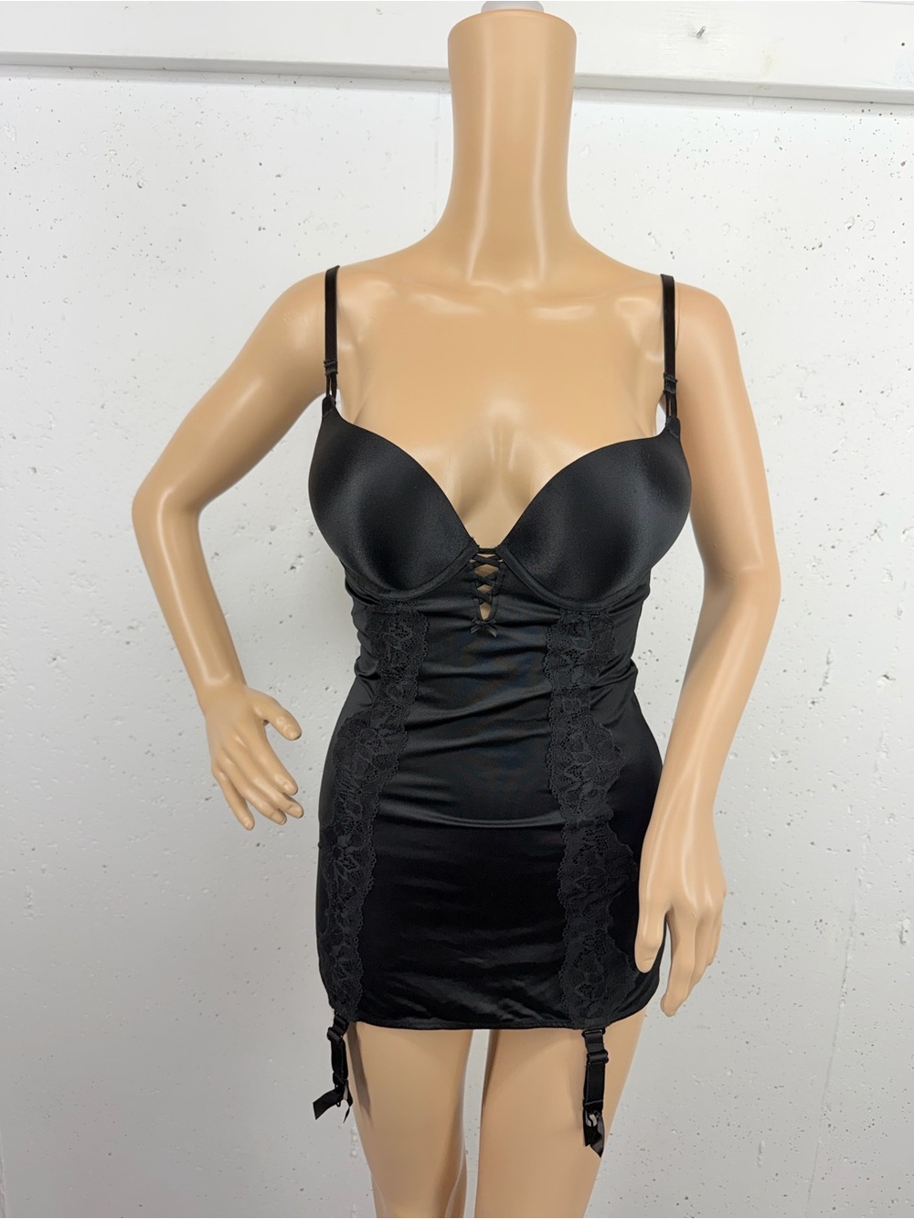Victoria's Secret Size 34B Black Bombshell Push Up Stocking Clip Slip
